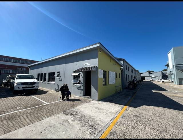 423M² BUILDING TO LET IN MAITLAND